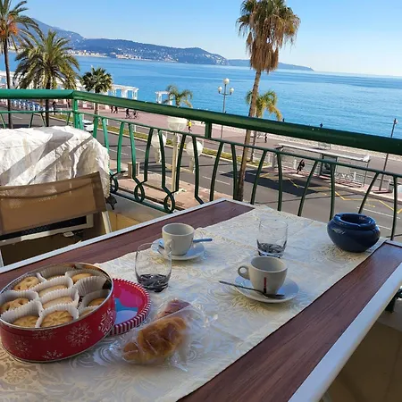 Promenade Des Apartman