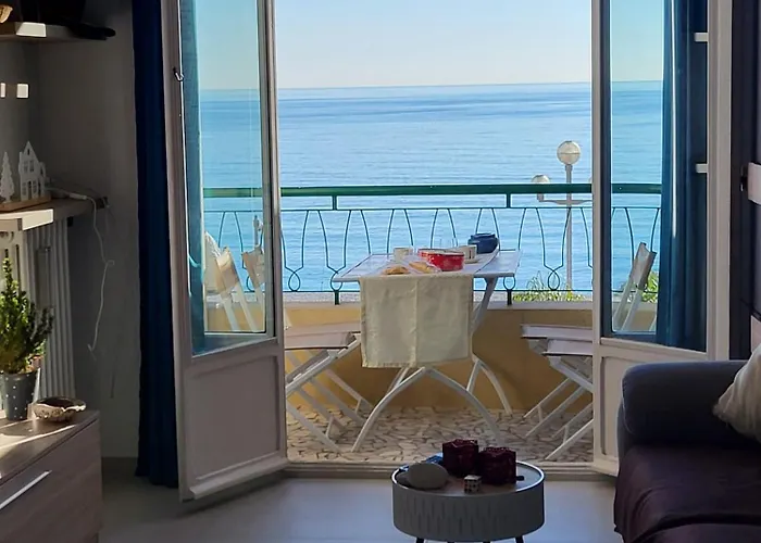 Апартаменты Promenade Des Ницца